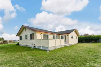 Excellent privacy with low-maintenance landscaping