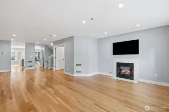 Living Rm facing Den/Office & Dinnig Rm