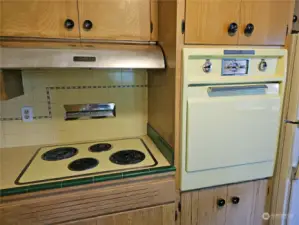 Clean, working retro-style appliances!