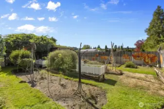 This retreat even Berries, herbs, fruit trees, and raised beds at your fingertips.