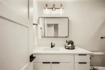 Upper level full bath