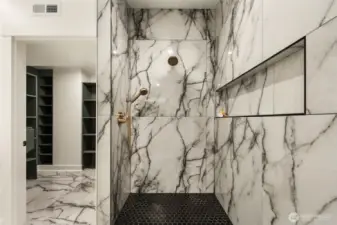 Owner's suite bath