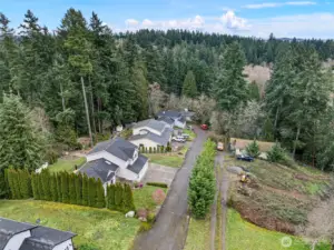 Shared driveway off Forest Dr