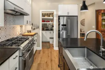 Truly a chef's kitchen (owner is a chef)  -- Pantry and stove to die for!