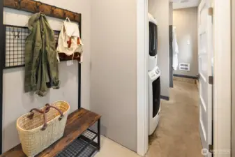 Entrance to garage is a separte w/d and 3/4 bath -- perfect for after working or playing in the Valley,