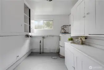 Huge utility room with separate entry