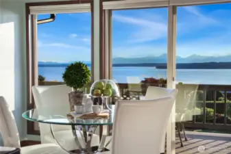 The eating area off the kitchen with sliding doors to an entertainment sized deck.