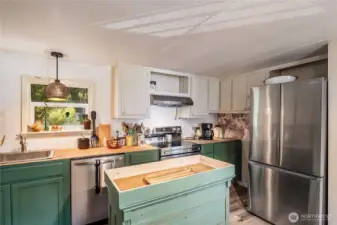 Manufactured home with picture window in the kitchen
