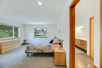 Spacious 2nd floor Primary suite flooded in natural light