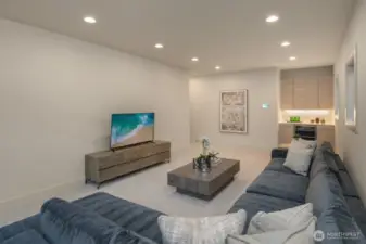 Flexible upper floor bonus space