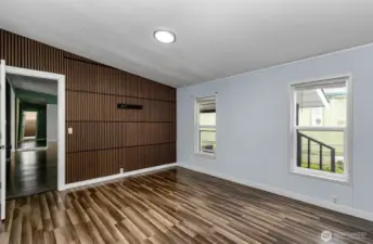 Main Bedroom with walk in closet & private bath.
