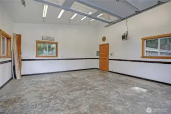 Finished, Heated and Ready for Work, Storage, Parking~