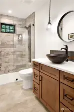 2nd level bedroom bath