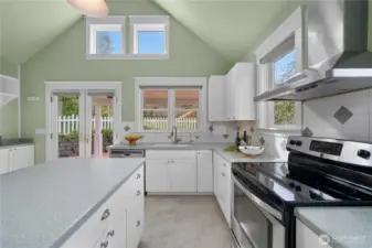 Fabulous kitchen with vaulted ceilings