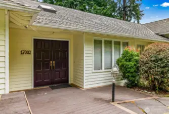 Double door - welcome home!