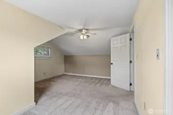2nd floor bedroom