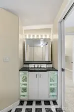 2nd floor vanity.