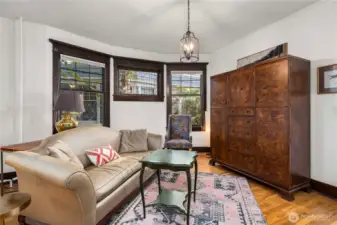 Classic Triple Bank Craftsman Windows