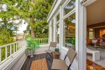 Grab your favorite beverage and head out to the balcony to watch the sunset.