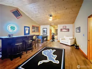 Bonus room upstairs with a 3 closets