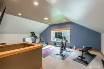 2nd Floor Bonus Room