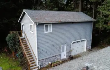 Separate power meter for DADU/Shop building