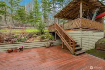 Back deck with raised covered gazebo wired for a hot tub or makes a nice sitting area