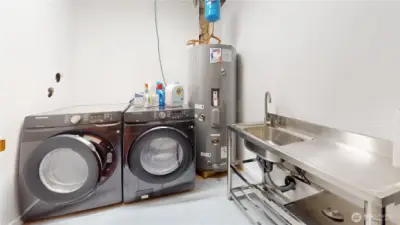 New industrial 120-gallon water heater