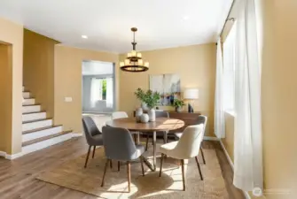 Virtually staged dining room