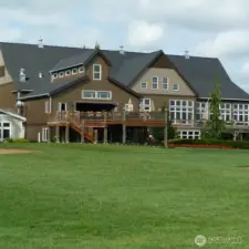 Homestead Farms Golf Club -- enjoy the constant charm of Lynden, from walking throughout town to mountain biking & trekking in beautiful Whatcom, the Cascade Mountains, and BC Lower Mainland parks.