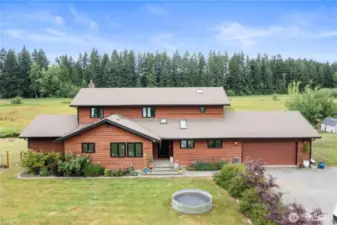 Experience country living at its finest! The home offers plenty of space for everyone with 3 bedrooms, an office, and large bonus room.