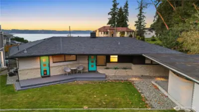 Mid Century Modern Gem!