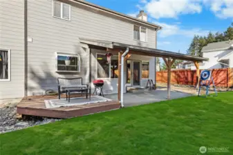 Great space for entertaining! Fully fenced backyard and covered patio