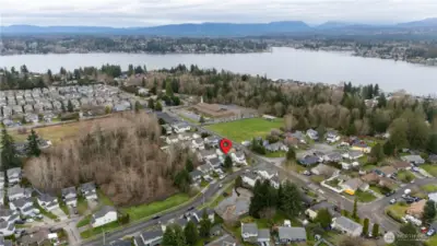 Lake Stevens Living! .5mi to Davies Beach!