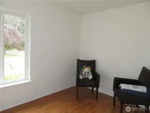 Cute bonus or hobby room!