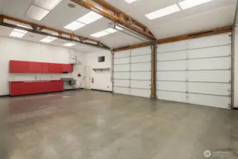 tons of space, and very clean