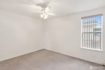 3rd bedroom with ceiling fan.