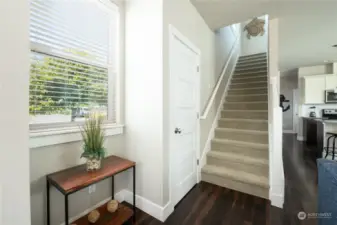 Nice entry with two coats closets