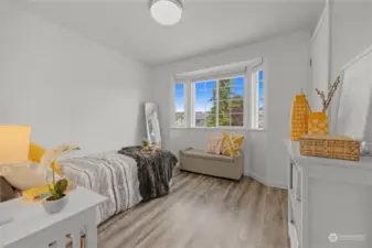 3rd bedroom with bay window