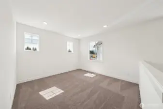 Actual Photos!! Ready to move in!