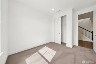 Actual Photos!! Ready to move in!