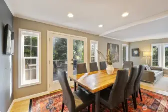A natural extension of the dining room—welcome to the porch life