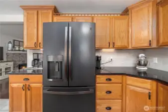 Ample cabinet and counterspace