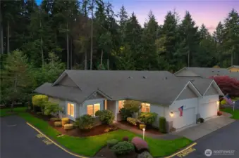 Come fall in love with 31849 48th Circle SW, Unit 13A! A peaceful and picturesque lifestyle awaits you here at The Palisades at Dash Point.