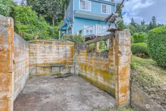 A Chrysler once was Parked in this Garage. Off Street Parking on West Side of 75th also.