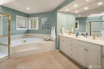 Five piece primary bath with water closet, and walk in closet.