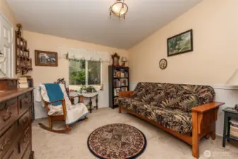 bedroom used as guest room