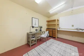 Great home office or workout space.