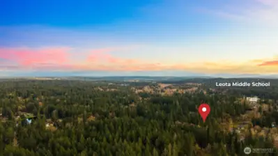 An ideal location with top-rated schools just around the corner, nearby nature trails, and easy access to all the dining, tasting rooms, and charm that Woodinville Wine Country has to offer!