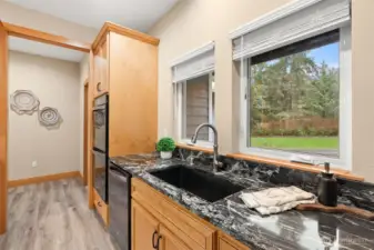 2 sinks and room with a view!